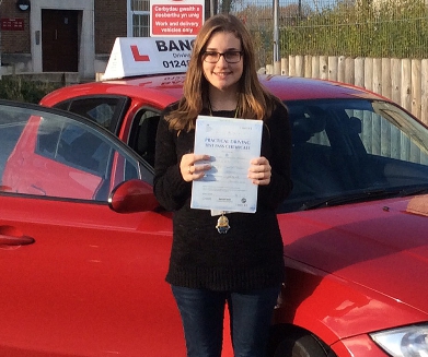 Lauren<br/>I had a fantastic experience after previously struggling, Richard helped me regain confidence & I passed my test in no time!<br/><br/><br/>